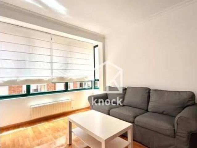 Piso en venta en El Milán, Oviedo