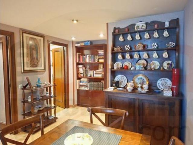 Piso en venta en El Milán, Oviedo