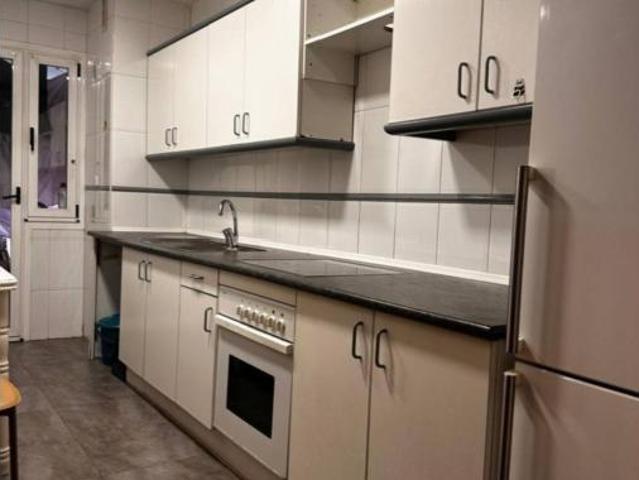 Piso en venta en El Milán, Oviedo