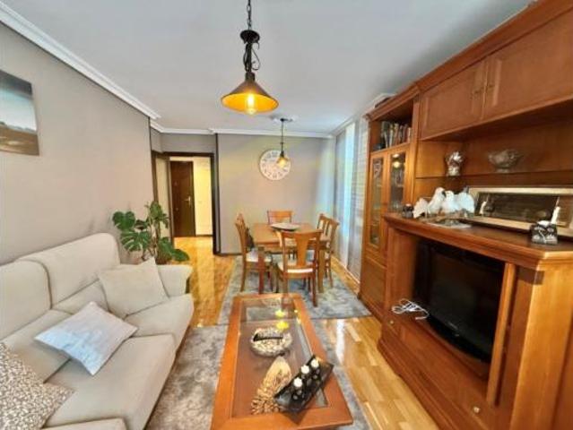 Piso en venta en Oviedo, Asturias