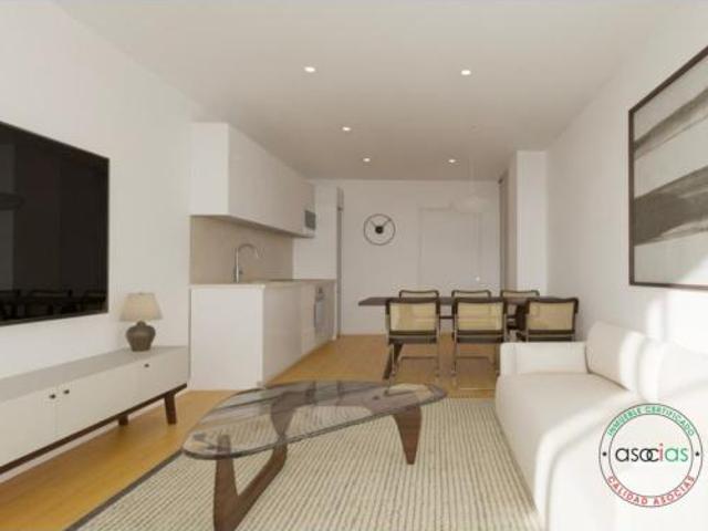 Piso en venta en Fozaneldi, Oviedo