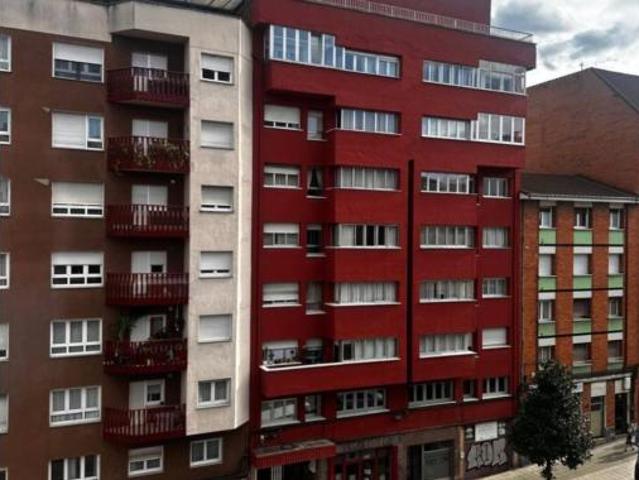 Piso en venta en La Tenderina, Oviedo