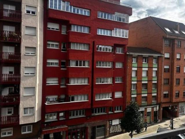 Piso en venta en La Tenderina, Oviedo