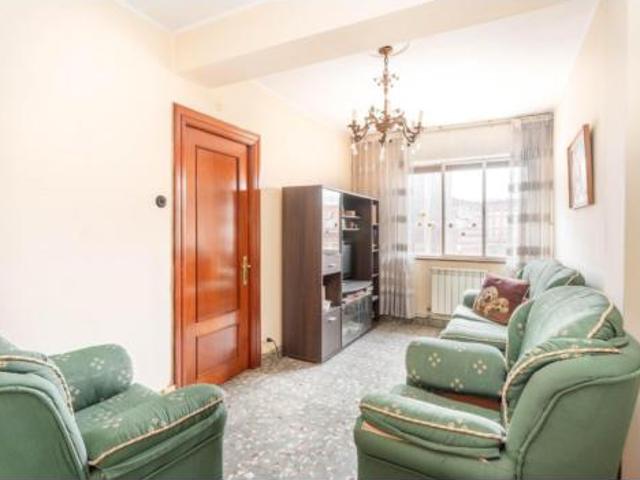 Piso en venta en Fozaneldi, Oviedo