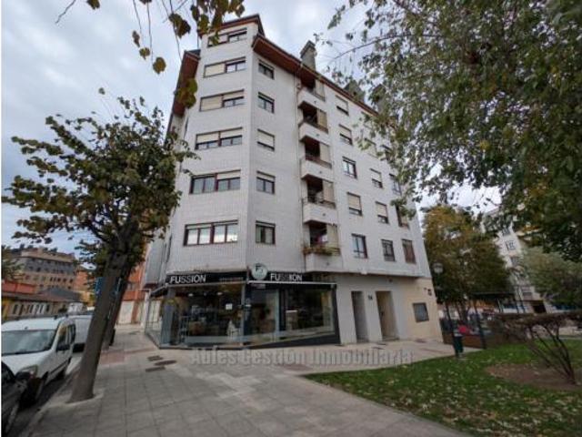 Piso en venta en Fozaneldi, Oviedo