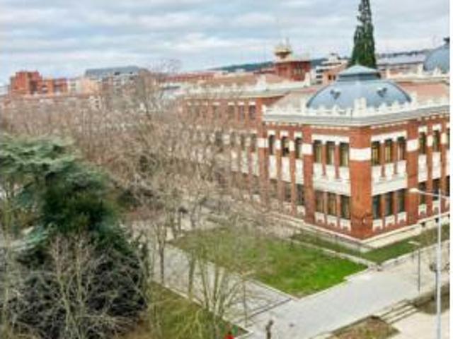 Piso en venta en El Carmen, Palencia