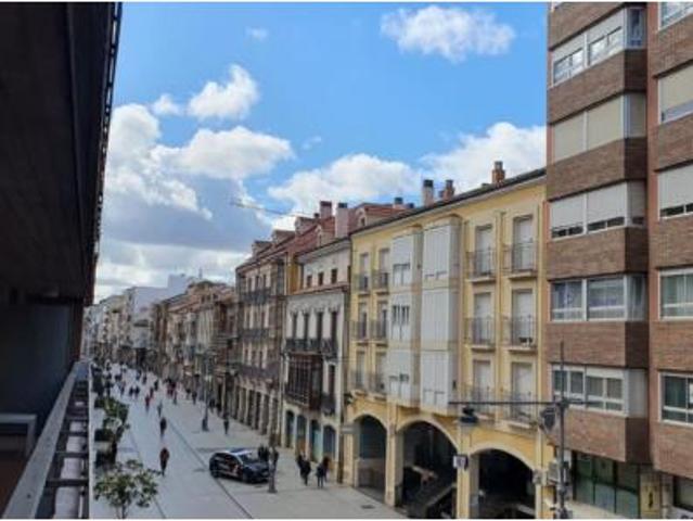 Piso en venta en Ave María, Palencia