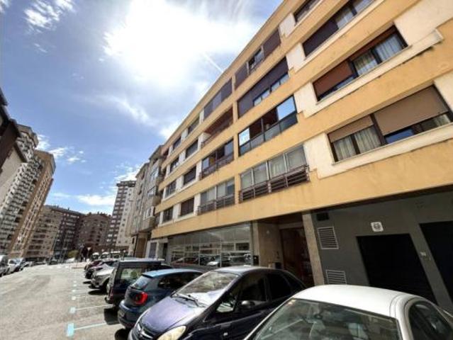 Piso en venta en Azpilagaña, Iruñerria