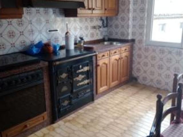 Piso en venta en Parres, Villa de la Peña / Villar de La Peñe