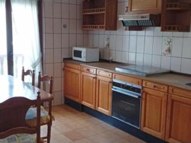 Piso en venta en Parres, Villa de la Peña / Villar de La Peñe