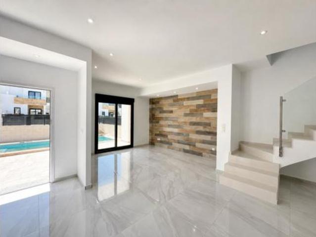 Piso en venta en la Marina Baixa, Valencia