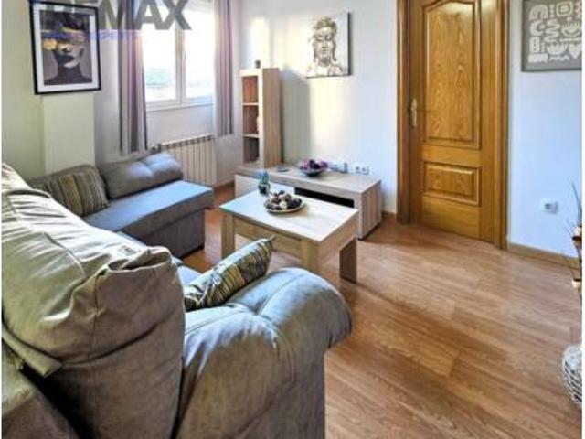 Piso en venta en Columbrianos, Ponferrada