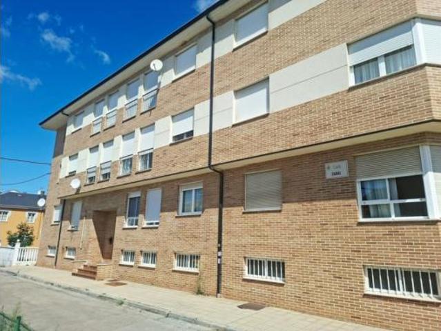 Piso en venta en Columbrianos, El Bierzo