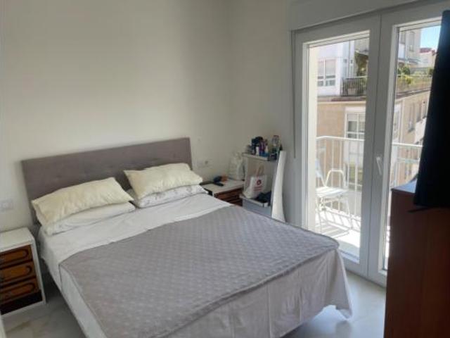 Piso en venta en A Virxe do Camiño, Pontevedra