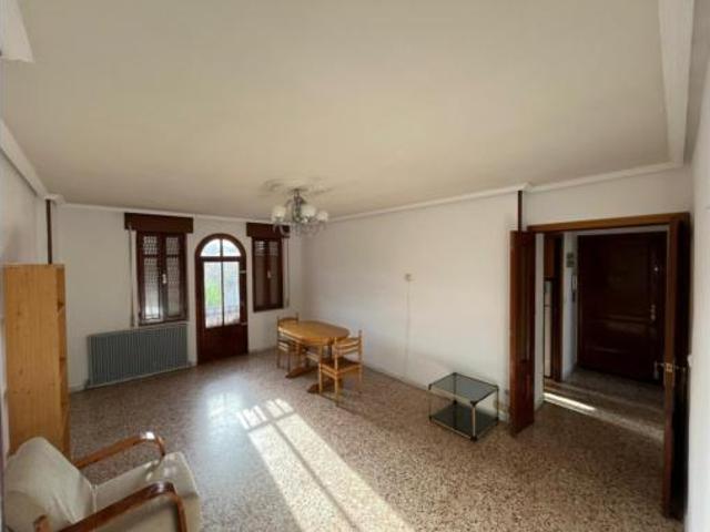 Piso en venta en Arrabal de Portillo, Portillo