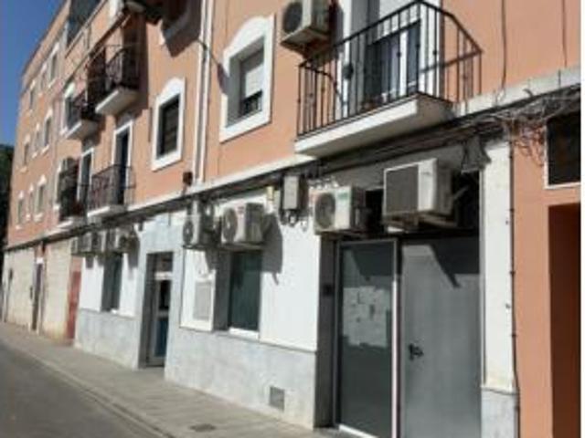 Piso en venta en Puente Genil, Andalucía