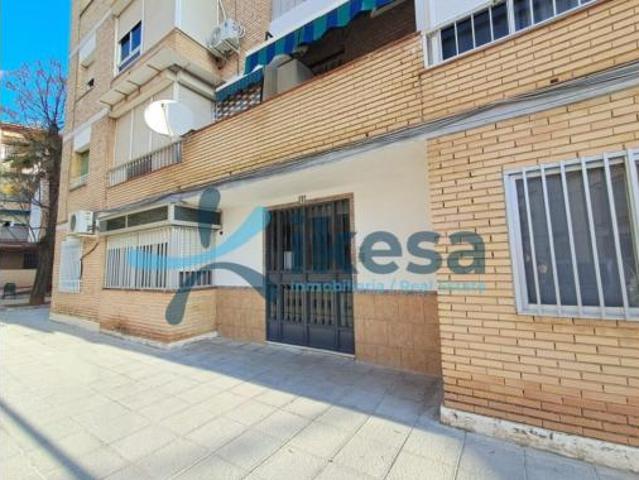 Piso en venta en Puente Genil, Andalucía