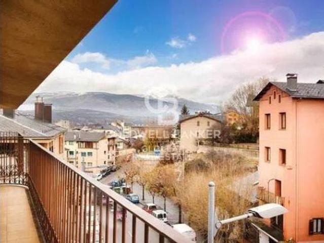 Piso en venta en Age, Cerdanya