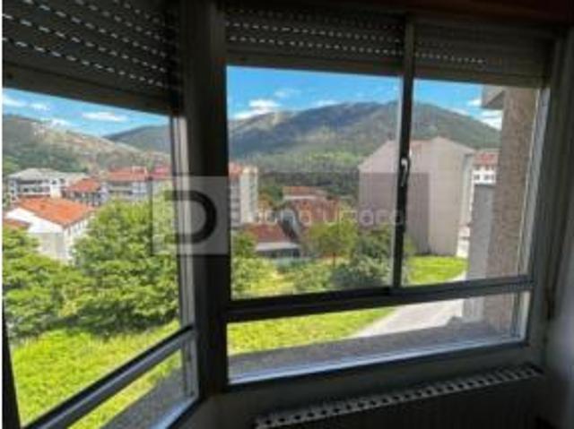 Piso en venta en Ribadavia, Ourense