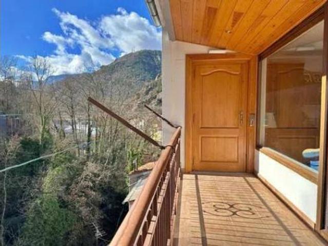 Piso en venta en Ripollès, Catalunya
