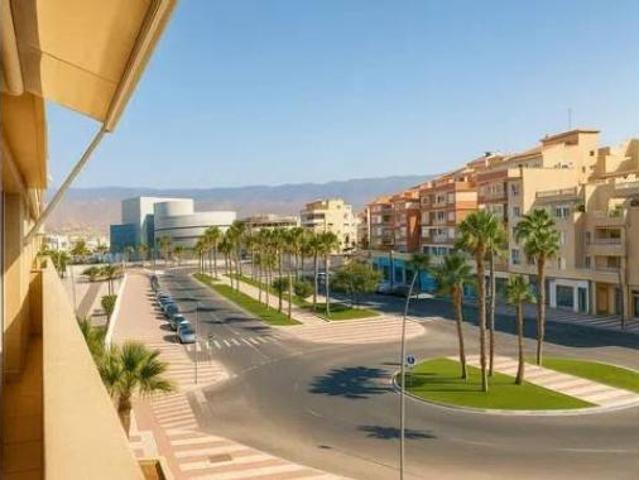 Piso en venta en Roquetas De Mar, Andalucía