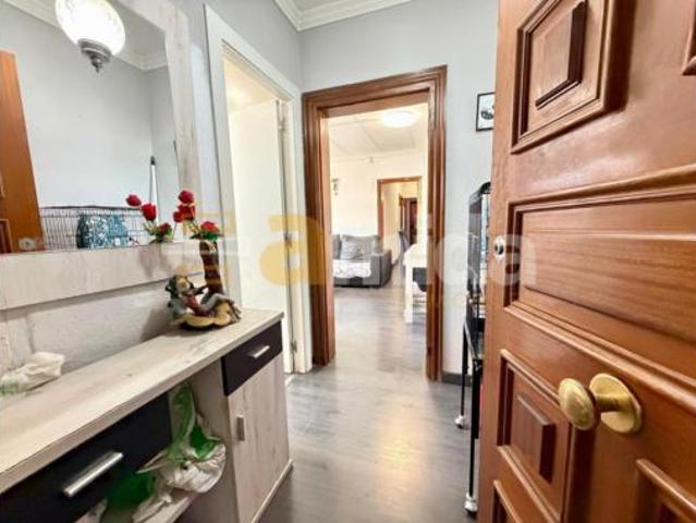 Piso en venta en Espronceda, Sabadell