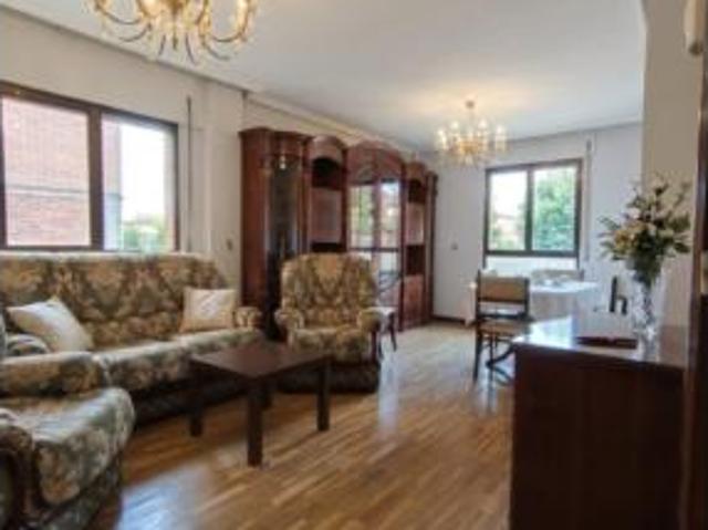 Piso en venta en Sahagún, Castilla y León