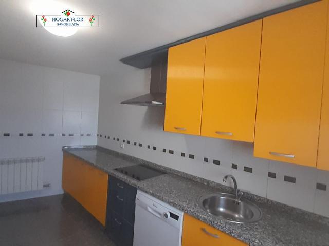Piso en venta en Villares De La Reina, Castilla y León