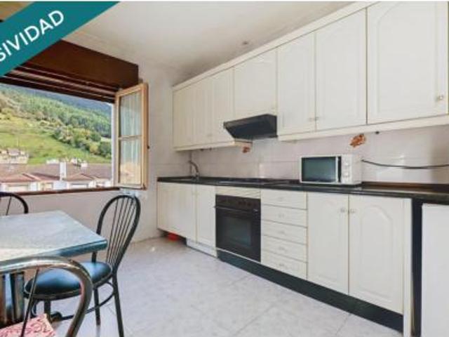 Piso en venta en Salas, Asturias