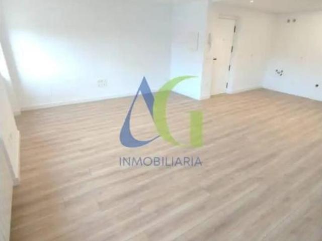 Piso en venta en La Vega, León