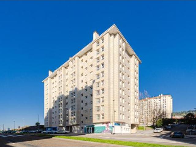 Piso en venta en San Cibrao das Viñas, Ourense