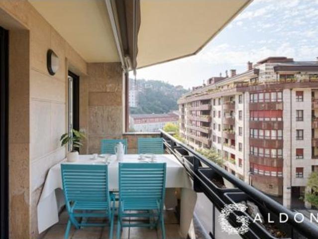 Piso en venta en Mendebaldea, Donostia-san Sebastián