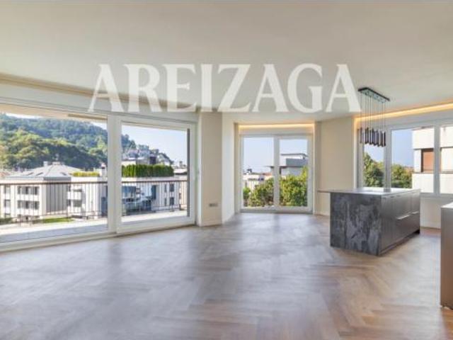 Piso en venta en Mendebaldea, Donostia-san Sebastián