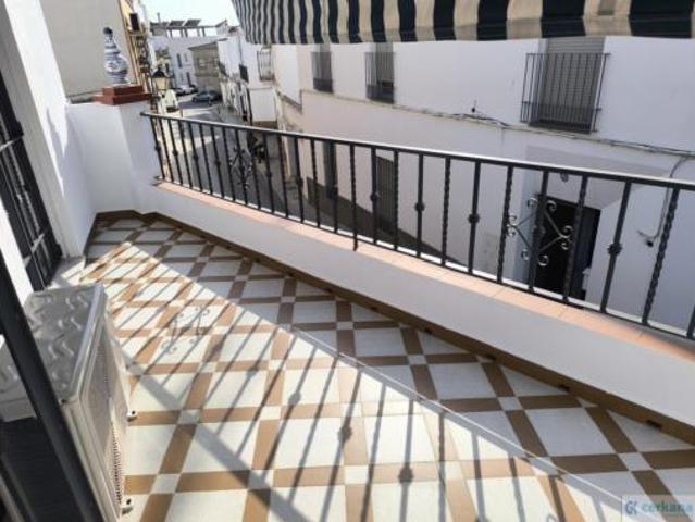 Piso en venta en Sanlúcar La Mayor, Andalucía
