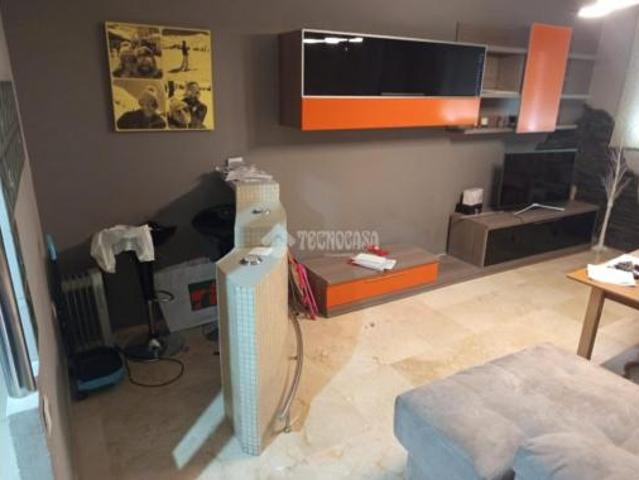 Piso en venta en Sanlúcar La Mayor, Andalucía