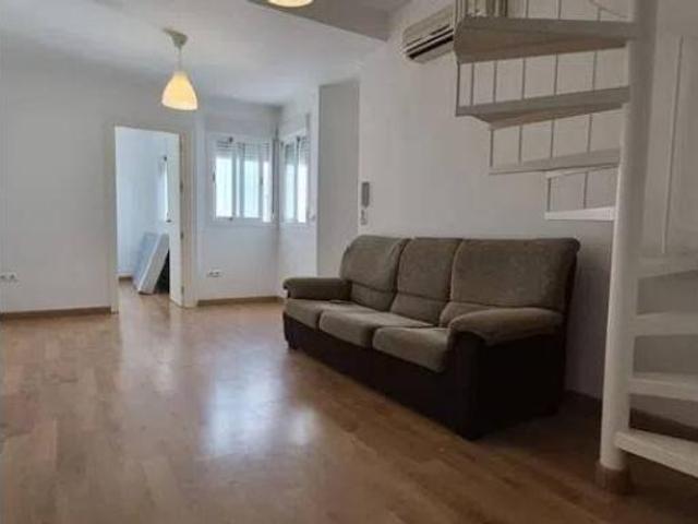 Piso en venta en Sanlúcar La Mayor, Andalucía