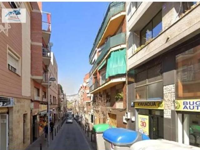 Piso en venta en Fondo, Barcelonès