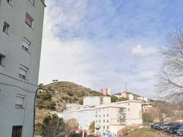 Piso en venta en Les Oliveres, Santa Coloma de Gramenet