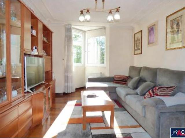 Piso en venta en Bezana, Santa Cruz De Bezana