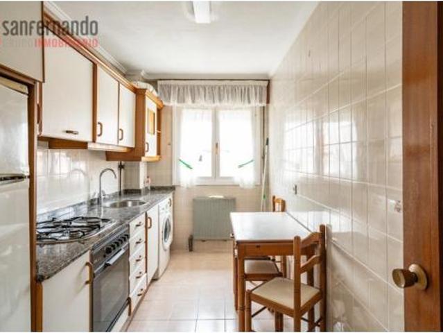 Piso en venta en Perines, Santander