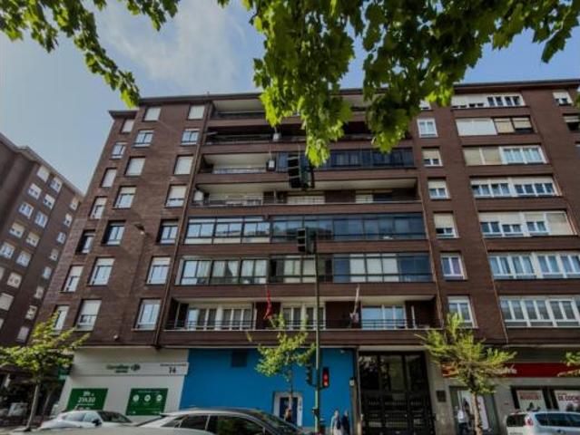 Piso en venta en Perines, Santander