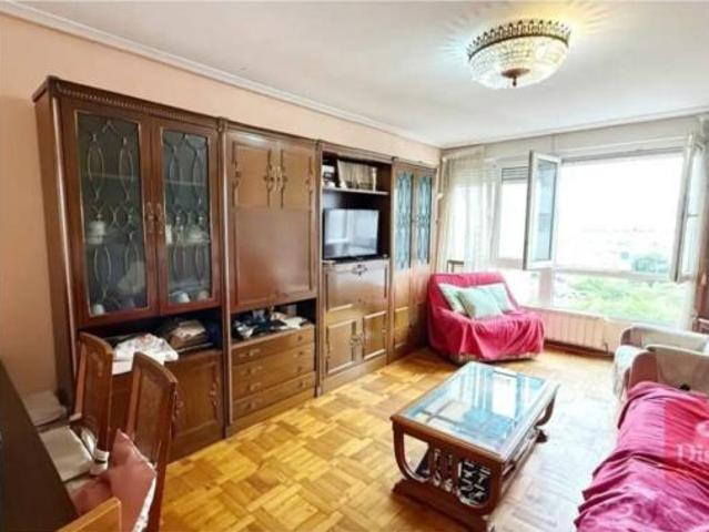 Piso en venta en Perines, Santander
