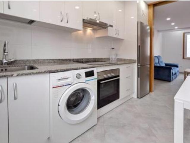 Piso en venta en Perines, Santander