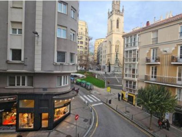 Piso en venta en Correos, Santander