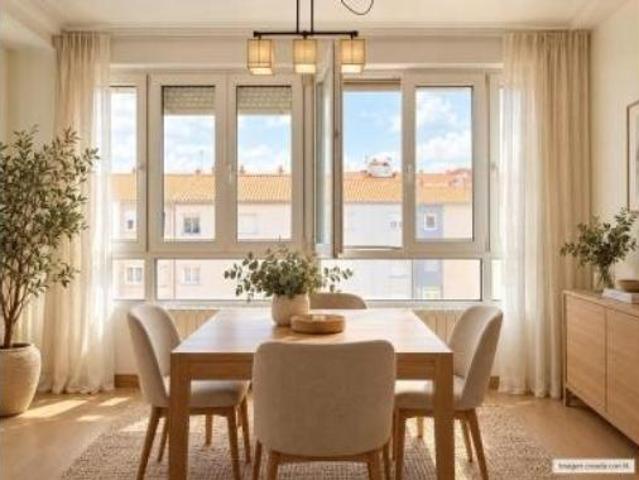 Piso en venta en Cuatro Caminos, Santander