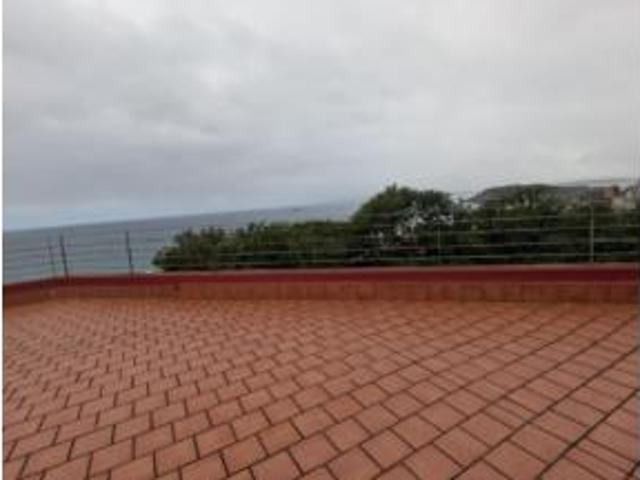 Piso en venta en Cueto, Santander