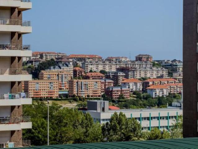 Piso en venta en Grupo El Carmelo, Santander
