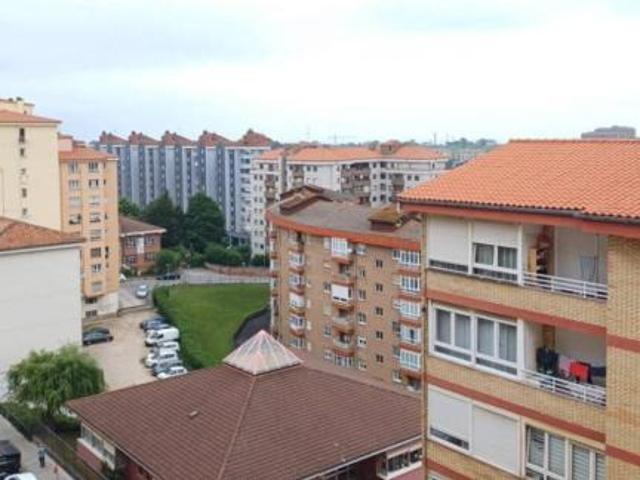 Piso en venta en Santander, Grupo El Carmelo Piso en venta en Santander, Grupo El Carmelo