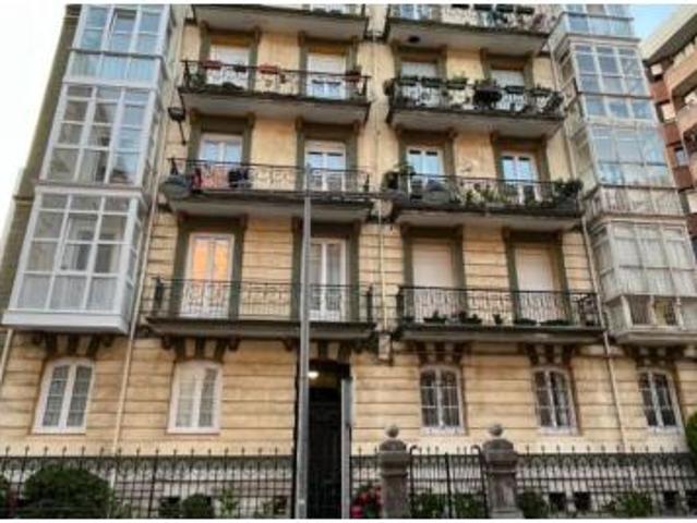 Piso en venta en Santander, Perines