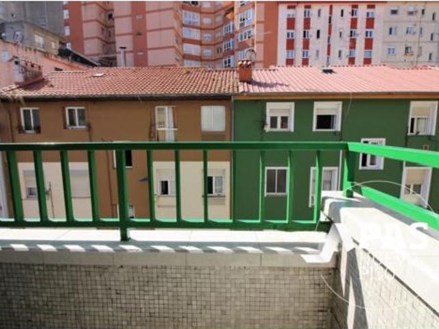 Piso en venta en Cuatro Caminos, Santander